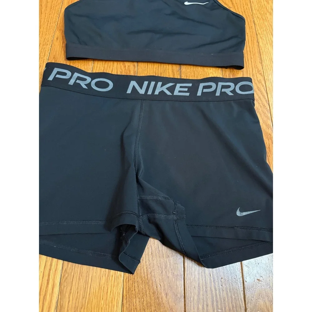 Nike Pro Womens Black Sports Bra and Compression Shorts Matching Set size large